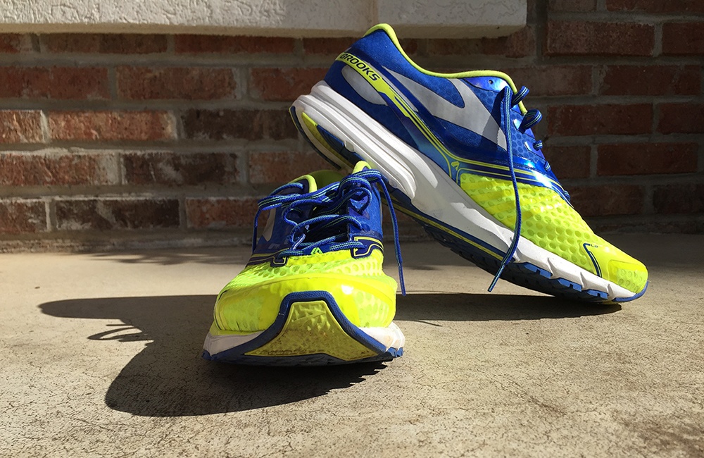 ����� ������� ��������� Brooks Launch 2
