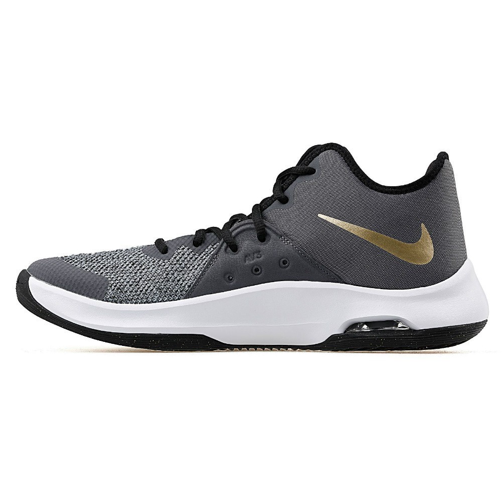 Nike nike air versitile iii on sale