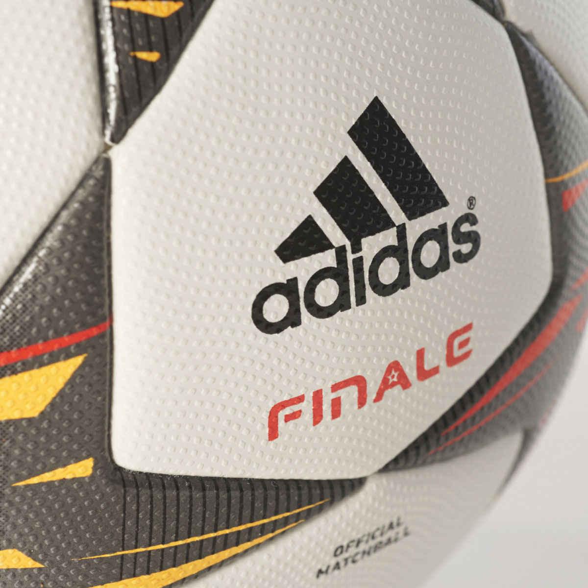 Мяч adidas Finale 2014