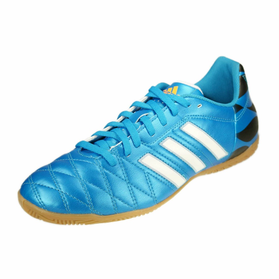 Adidas 11questra store